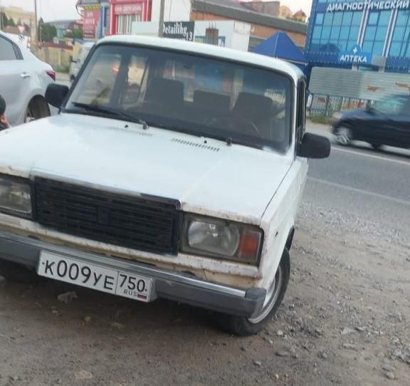 В угоне автомашины «ВАЗ-21070» подозреваются трое жителей Хасавюртовского района